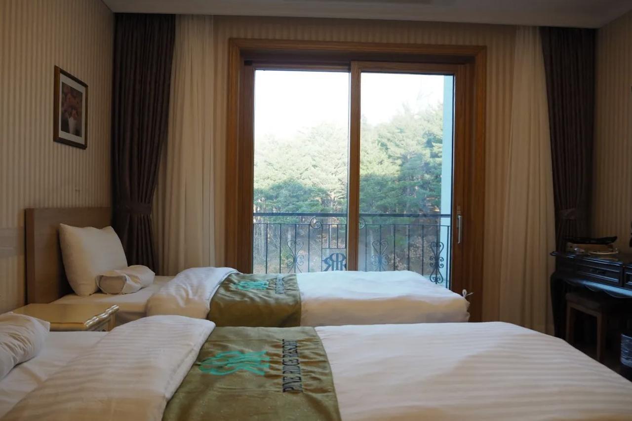 Pineridge Hotel Sokcho Exterior foto